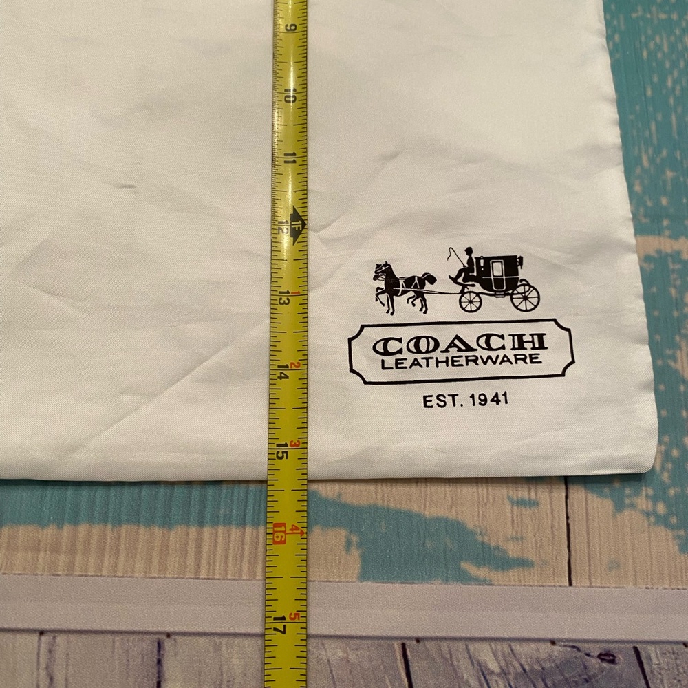Coach Leatherware White Storage Bag - Picture 5 of 11